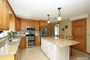 7 Vincent Cir, South Windsor, CT 06074 - Photo 15