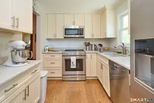 7 Keller Ln, Westport, CT 06880 - Photo 13