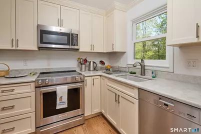7 Keller Lane, Westport, CT 06880 - Photo 11