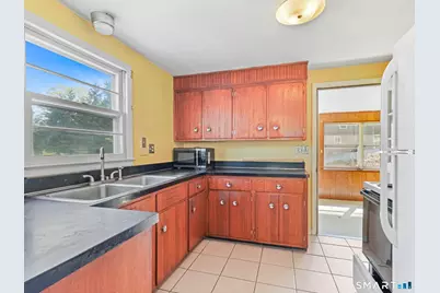 47 Lewis Drive, Fairfield, CT 06825 - Photo 7