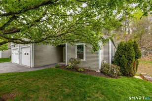 54 Elizabeth Cir, Newtown, CT 06482 - Photo 29