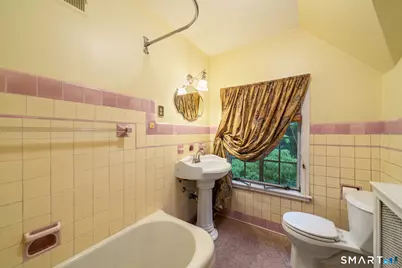 571 Willow Street, Waterbury, CT 06710 - Photo 21