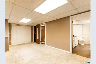 253 Braeside Drive, Hamden, CT 06514 - Photo 23