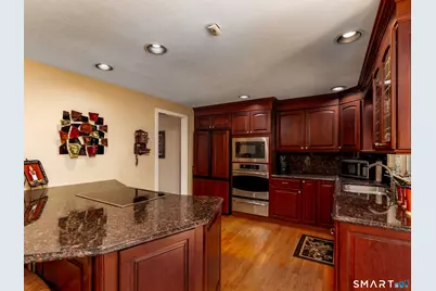 253 Braeside Drive, Hamden, CT 06514 - Photo 9