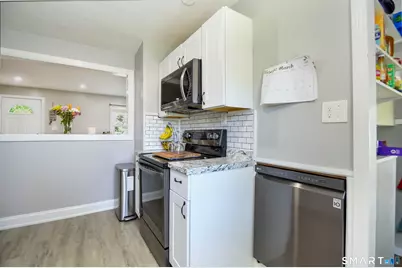 286 Ruth Street, Bridgeport, CT 06606 - Photo 11