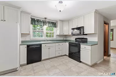 8 Cypress Way, East Lyme, CT 06357 - Photo 15