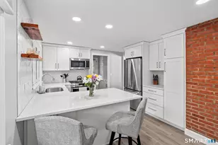 646 Fern St, West Hartford, CT 06107 - Photo 9