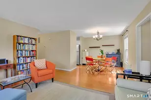 32 Whitney Ln, Glastonbury, CT 06033 - Photo 5