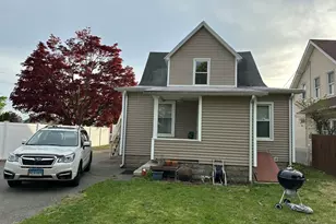 65 Avon St, Milford, CT 06461 - Photo 3