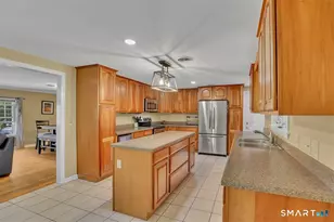 224 Coleman Rd, Middletown, CT 06457 - Photo 9
