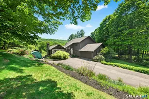 127 Huntingtown Rd, Newtown, CT 06470 - Photo 3