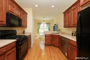 38 Bradford Walk, Farmington, CT 06032 - Photo 9