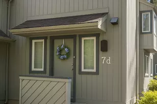 7 Lyle Ct, Farmington, CT 06032 - Photo 1