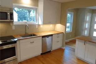 9 Silver Dr, Burlington, CT 06013 - Photo 3
