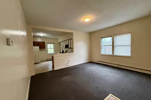 132 Locust St, Waterbury, CT 06704 - Photo 5