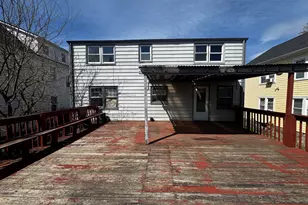 24 Homestead Ave, Stamford, CT 06902 - Photo 3