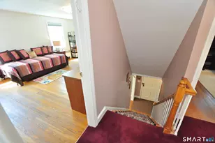 64 Mohegan Dr, West Hartford, CT 06117 - Photo 23