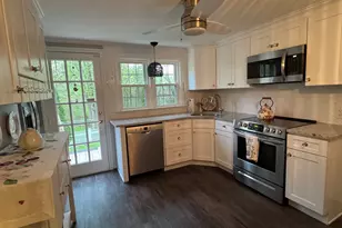 34 Cobbs Rd, West Hartford, CT 06107 - Photo 7