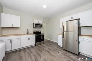 1040 Connecticut Ave, Bridgeport, CT 06607 - Photo 15