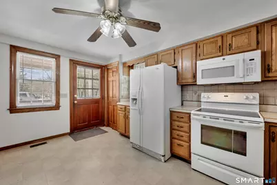 68 Village Street, North Haven, CT 06473 - Photo 7