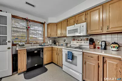 68 Village Street, North Haven, CT 06473 - Photo 17