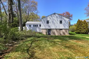 26 Craig Ln, Trumbull, CT 06611 - Photo 5