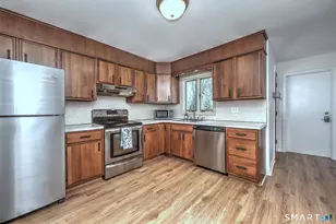 26 Craig Ln, Trumbull, CT 06611 - Photo 21