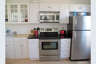 124 Court Street #12, New Haven, CT 06511 - Photo 7