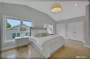 35 Terrace Pl, Stamford, CT 06902 - Photo 15