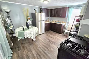 260-262 Burnside Ave, East Hartford, CT 06108 - Photo 9