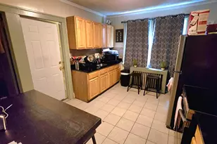 210 Hillside Ave, Hartford, CT 06106 - Photo 3