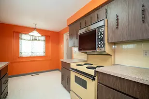 81 River Bend Rd, Stratford, CT 06614 - Photo 13