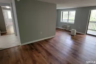126 Triangle St, Danbury, CT 06810 - Photo 5