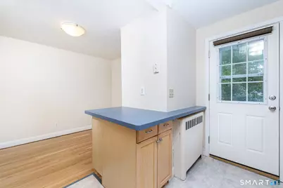 47 Arnold Way #47, West Hartford, CT 06119 - Photo 9