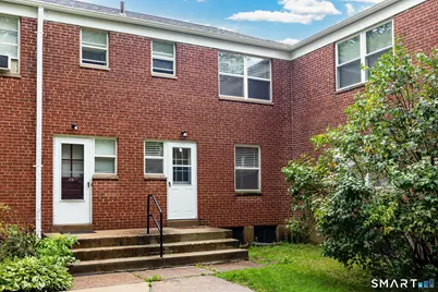 47 Arnold Way #47, West Hartford, CT 06119 - Photo 21
