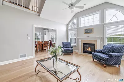 17 Waterford Lane, Shelton, CT 06484 - Photo 9