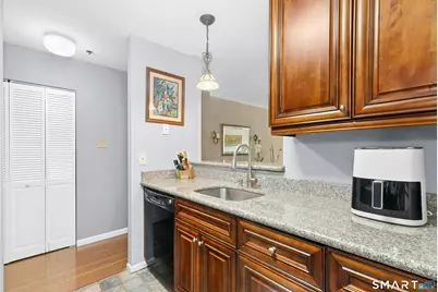 970 Hope Street #3D, Stamford, CT 06907 - Photo 5
