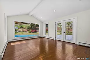 53 W Hill Cir, Stamford, CT 06902 - Photo 3