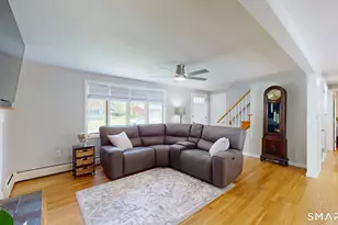 11 Hemlock Dr, Enfield, CT 06082 - Photo 3