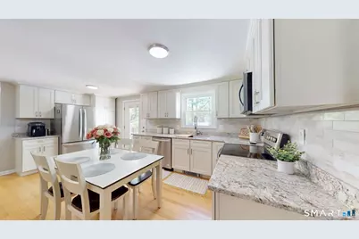 11 Hemlock Drive, Enfield, CT 06082 - Photo 5