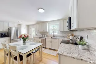 11 Hemlock Dr, Enfield, CT 06082 - Photo 5