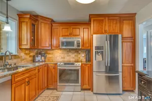 11 Hally Ln, Colchester, CT 06415 - Photo 9