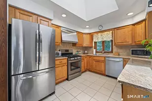 39 Green Hill Ln, Cheshire, CT 06410 - Photo 9
