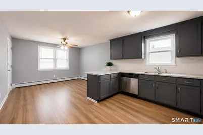 24-25 Acorn Street, New Britain, CT 06051 - Photo 3