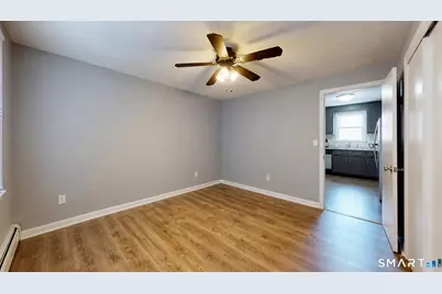 24-25 Acorn Street, New Britain, CT 06051 - Photo 9