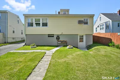 109 Harvey Street, Bridgeport, CT 06610 - Photo 39