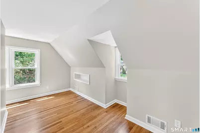 40 Cowan Avenue, Stamford, CT 06906 - Photo 29
