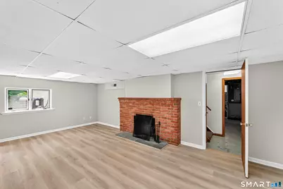 40 Cowan Avenue, Stamford, CT 06906 - Photo 33