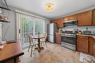 40 Foxon Hill Rd, New Haven, CT 06513 - Photo 7