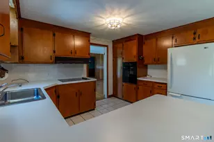 11 Hickory Ln, Farmington, CT 06032 - Photo 9